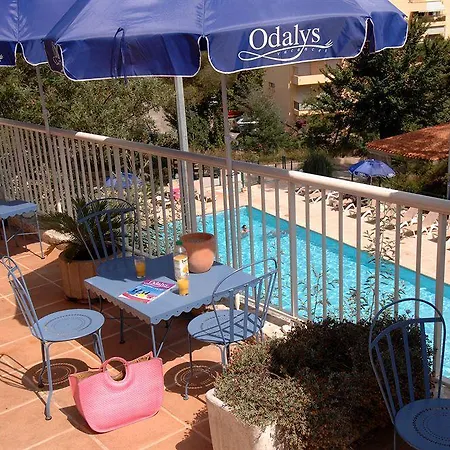 Odalys Les Mimosas Apart Otel